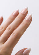 Classic French, Medium Almond, buren på handen