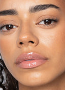 Lip Retreat - Soft Mauve, på läpparna