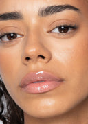 Mini Lip Retreat - Soft Mauve, på läpparna